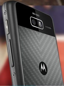 The back of the RAZR I with Kevlar showing the M logo and the Camera